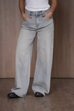 Pantalón denim claro